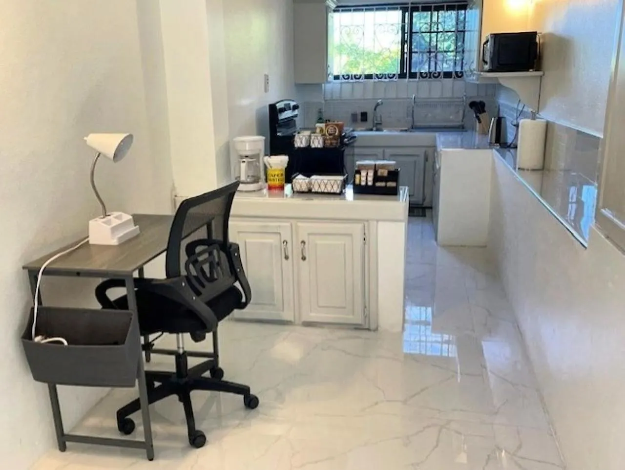 Serene Getaway-Newly Renovated Spacious 2 Beds 2 Baths Montego Bay 0*,  Jamaika
